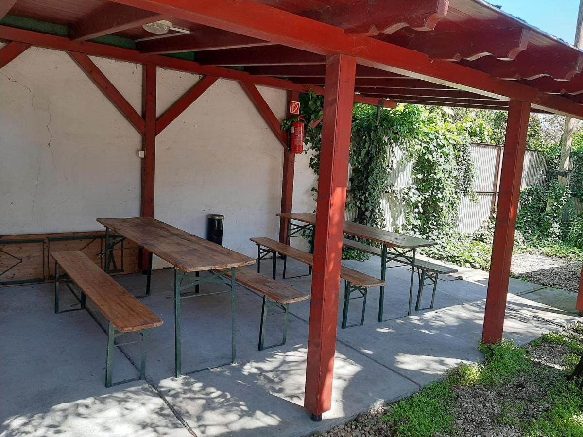 Gyopár Gyöngye Apartmanház Orosháza Exterior foto