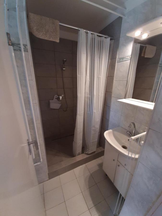 Gyopár Gyöngye Apartmanház Orosháza Exterior foto